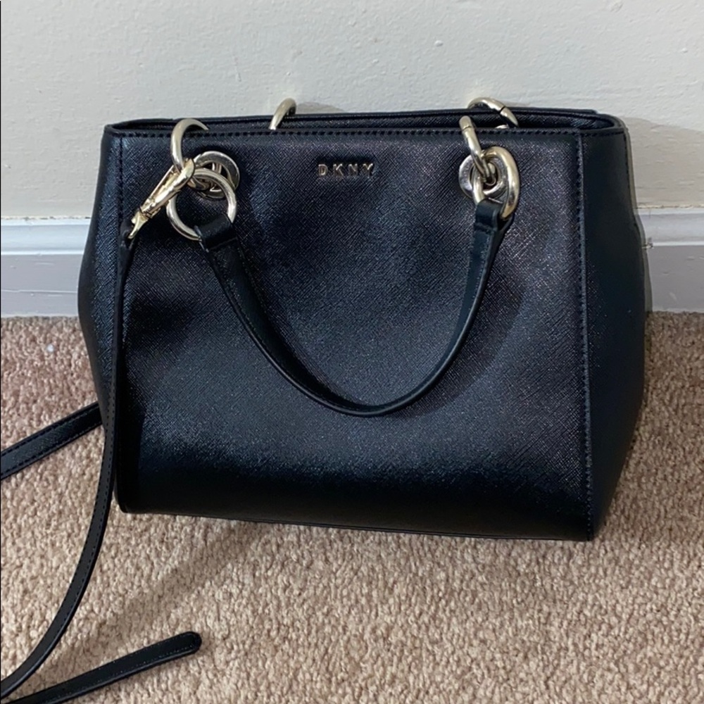 DKNY CROSSBODY BAG